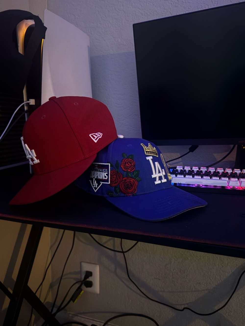 New Era Men’s LA Dodgers Royal Blue Rose Embroidered Cap